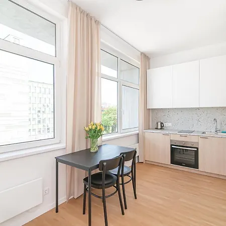 Lovely With Great Location No 3 By Urban Rent *