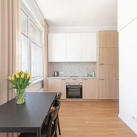 Lovely With Great Location No 3 By Urban Rent アパート